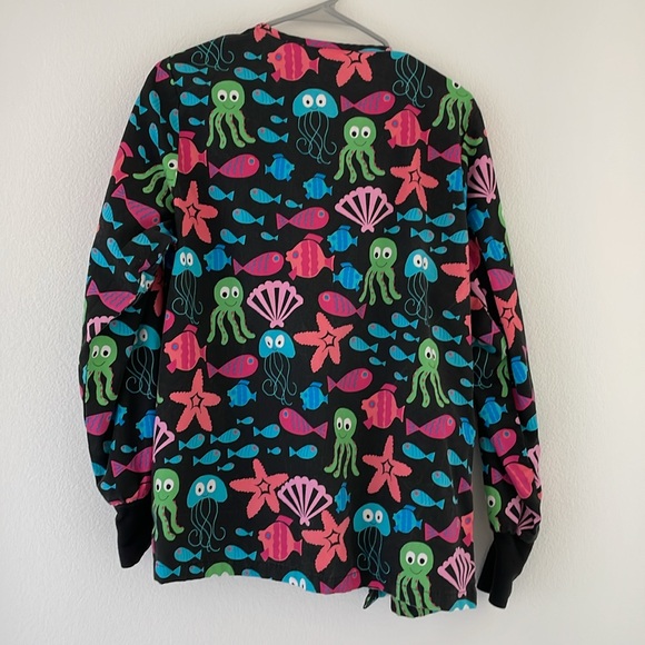 Uniform advantage scrub jacket; size S; gently worn - Picture 2 of 2